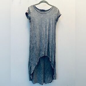 Honey Punch grey short sleeve top